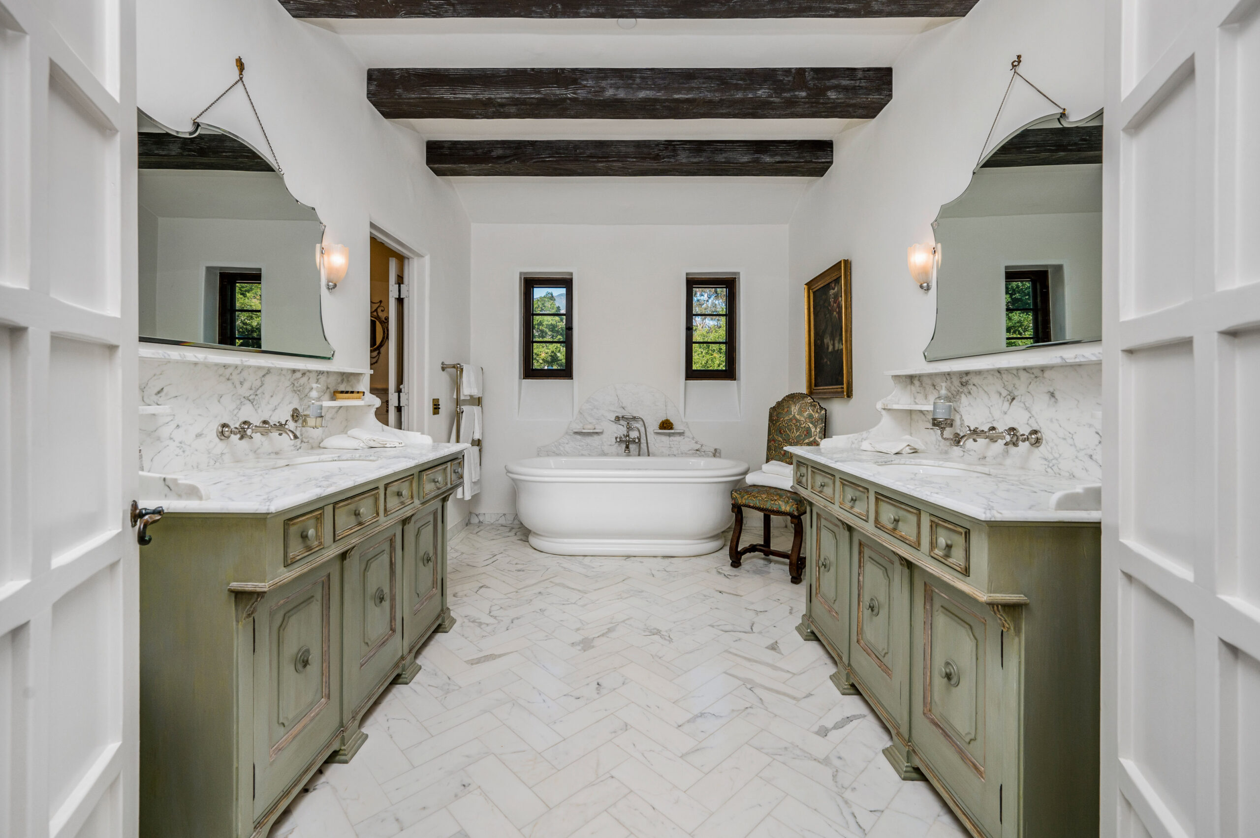 interior-shot-of-a-bathroom-of-a-modern-house-in - JJ Builders interior-shot-of-a-bathroom-of-a-modern-house-in